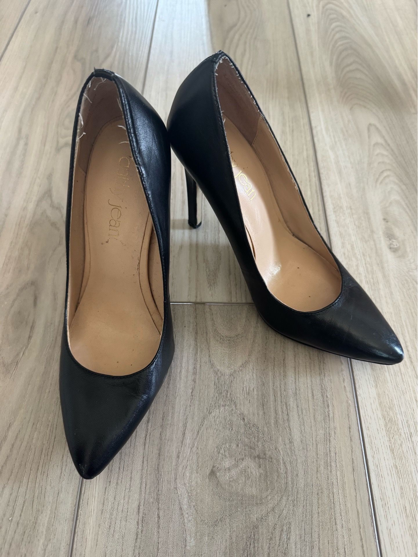 Black Pump heels size 5
