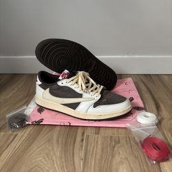 Air Jordan Retro 1 Low Travis Scott Reverse Mocha