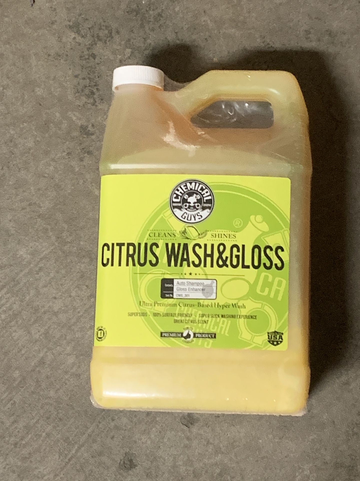 Chemical guys citrus wash and gloss car wash