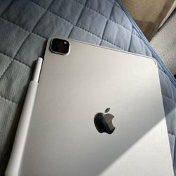 Ipad pro m1 chip 3rd gen 128gb brand new