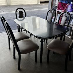 TABLE 6 CHAIRS