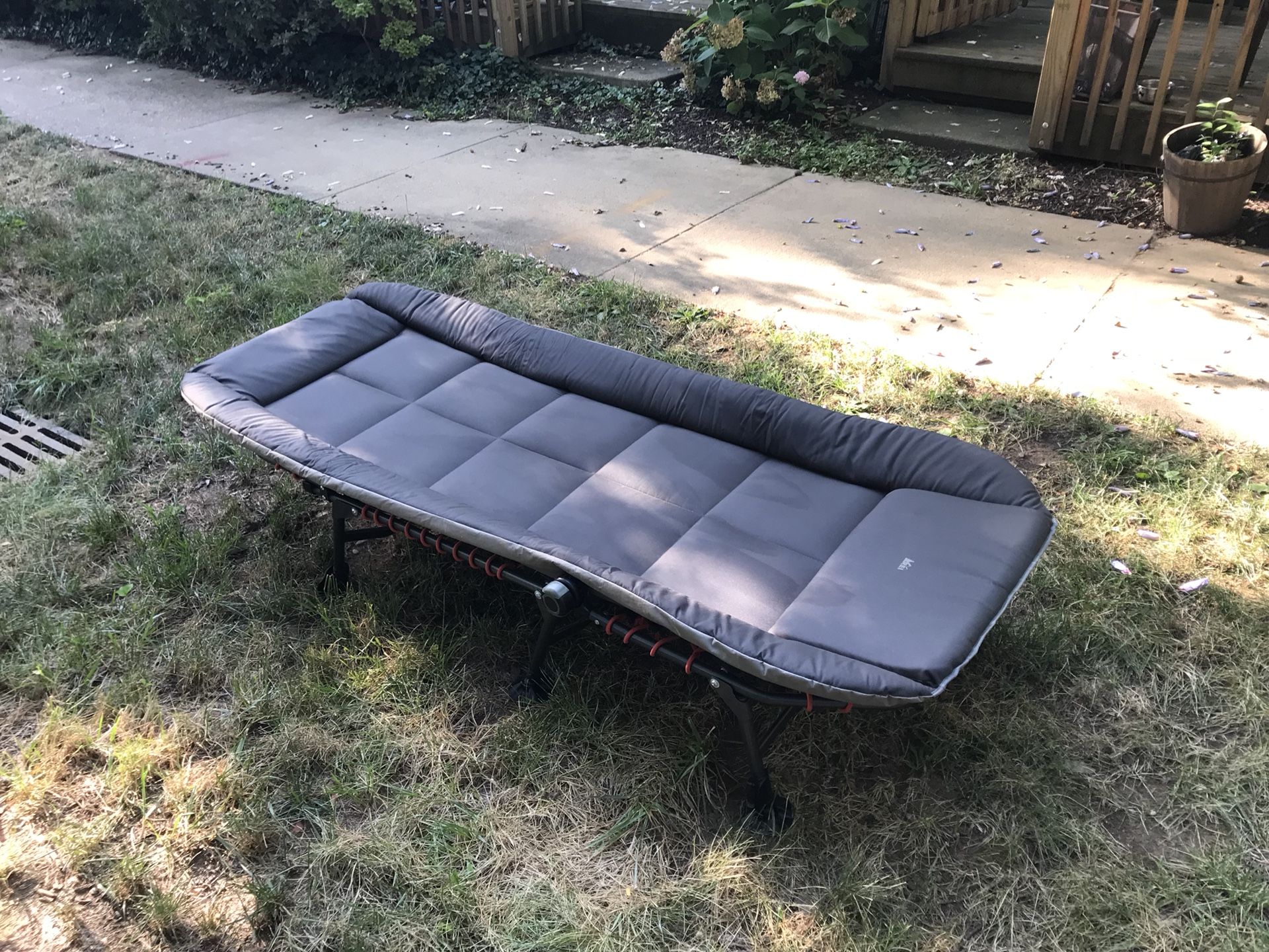 REI Cot Folding Camping Bed Co-op Kingdom 3 Coal