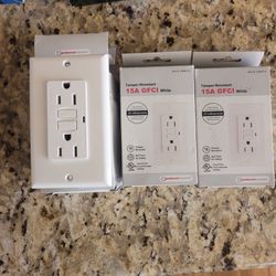 7 GFCI plugs and 2 recessed cable plates.