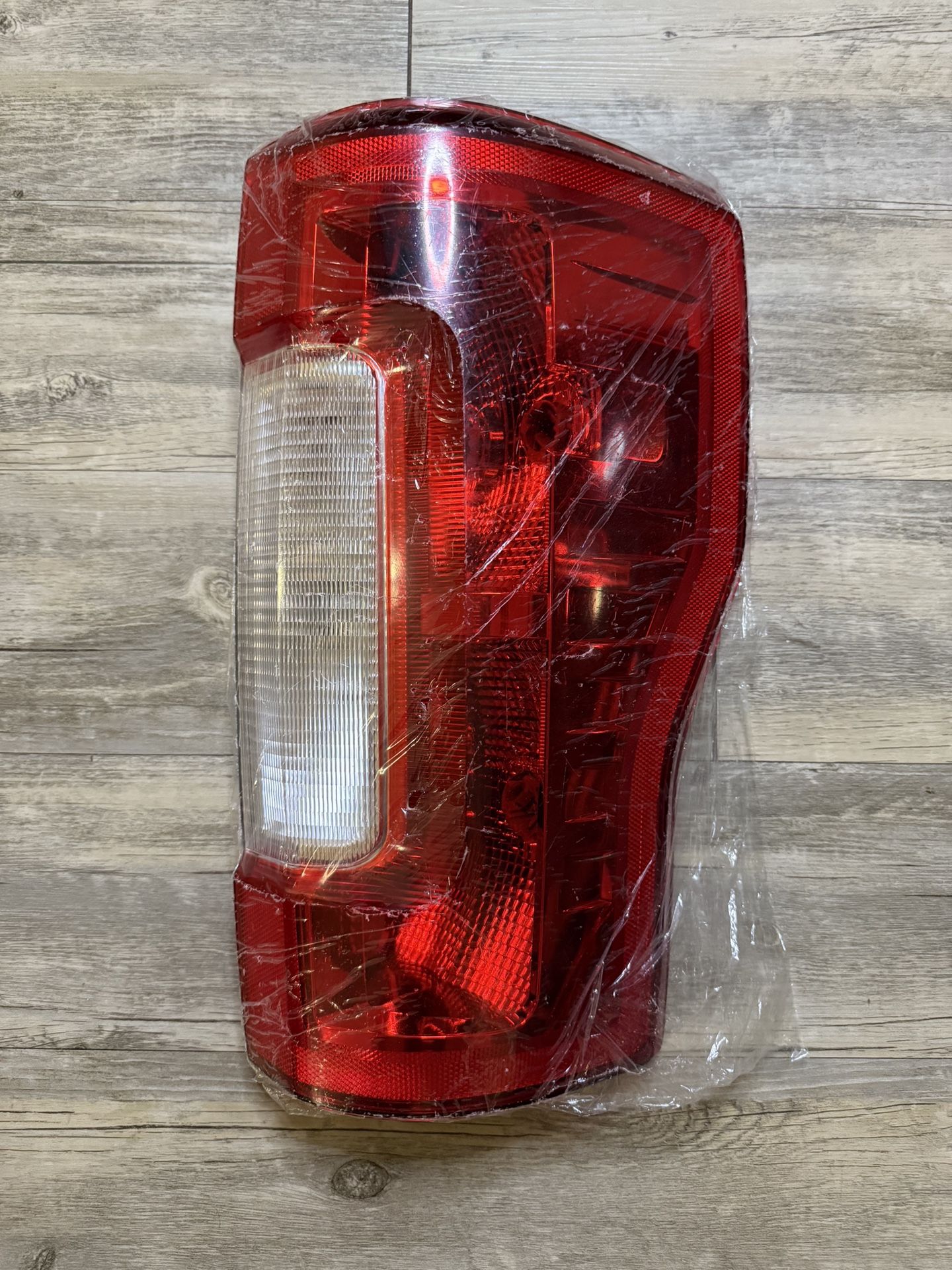 Passenger Side Tail Light Replacement for 2017 2018 2019 Ford F250 Super Duty
