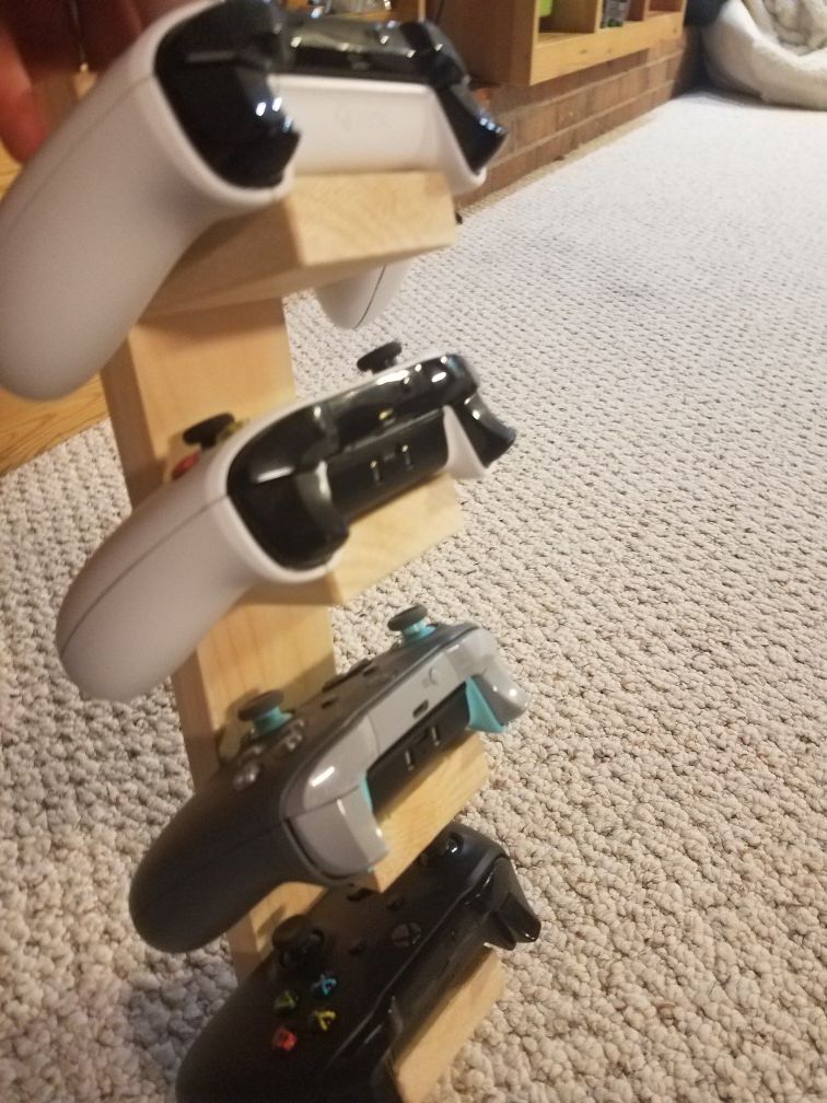 Xbox Controller stand