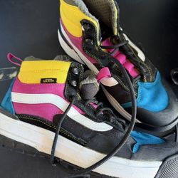  Women’s VANS All Weather Boots Size 8.5 