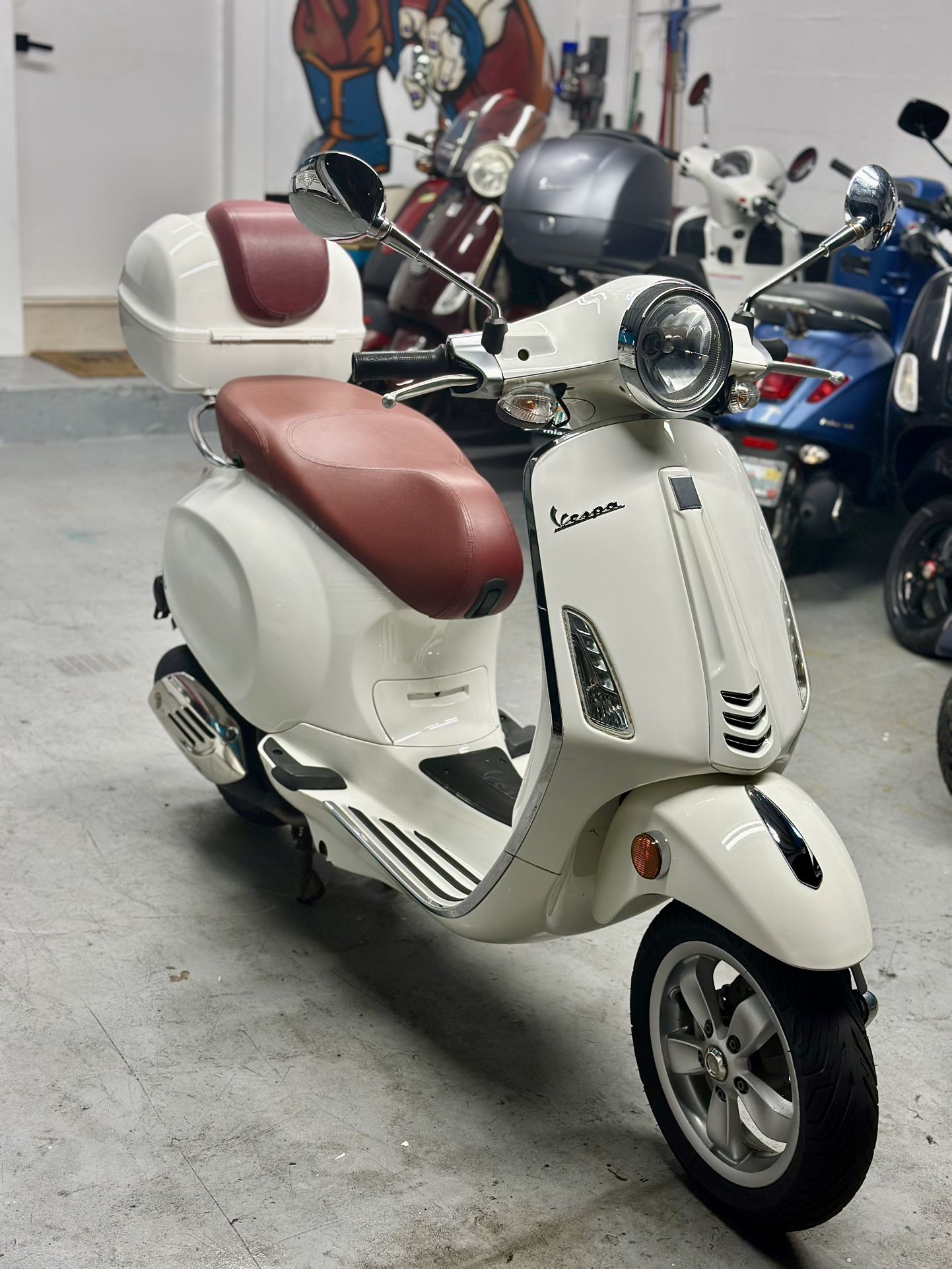 2017 Vespa Primavera 49cc – White with Brown Leather