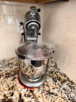 KitchenAid Stand Mixer with Bowl and Lid
