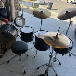 Free Drum Set