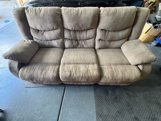 Ashley Furniture “Tulen” Reclining Living Room Set – Mocha