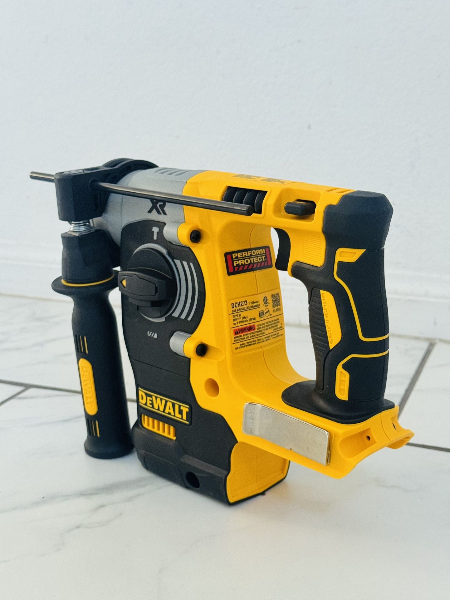 Dewalt 20v MAX XR Cordless Brushless 1” SDS Plus L-Shape Rotary Hammer ( New )