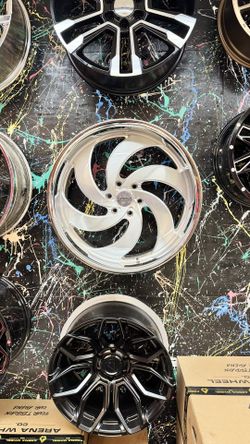 24x10 6x139.7 Polish With Chrome Lip Chevy Toyota Ford GMC