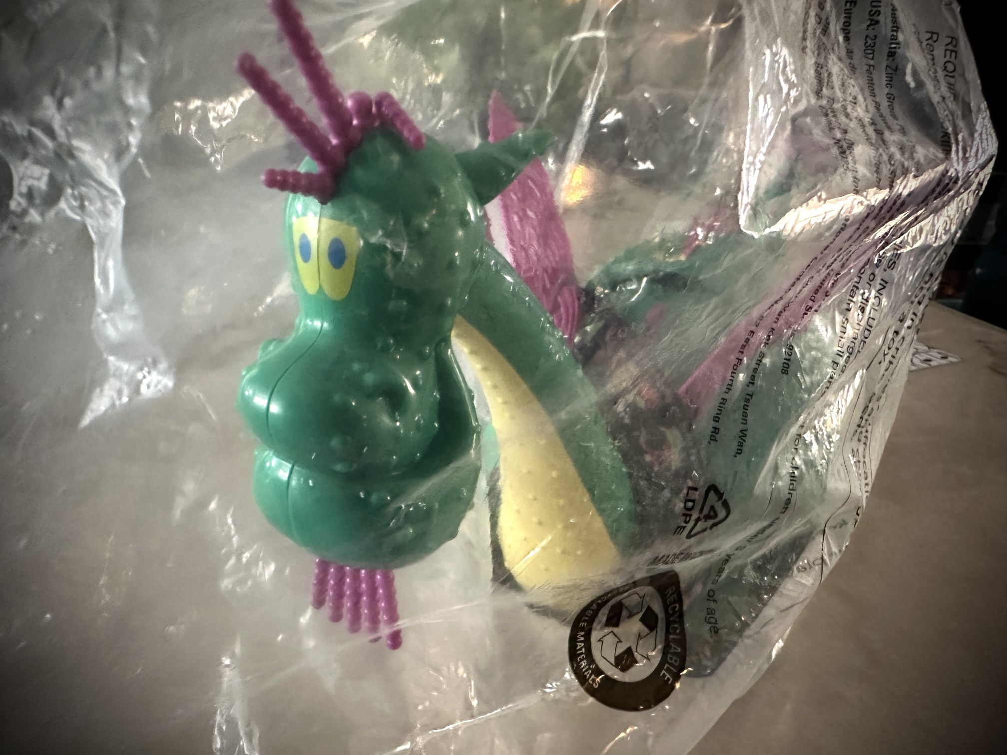 New Disneyland Main Street Electrical Parade Petes Dragon Lighted Popcorn Bucket