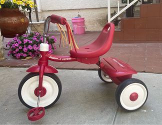Radio Flyer  Red Tricycle | Toddler Kids Trike