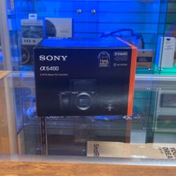 Sony A6400 With 16-50mm II Lens