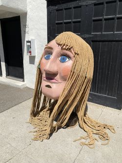 Huge Movie Prop Head