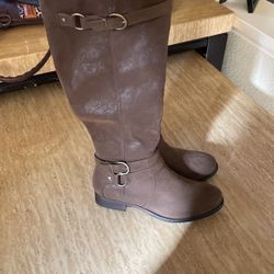 Brown Boots Size 8