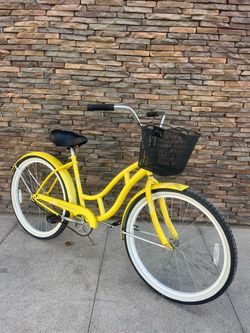 Schwinn “ Legacy “ 26 inch Beach Cruiser w/ Basket