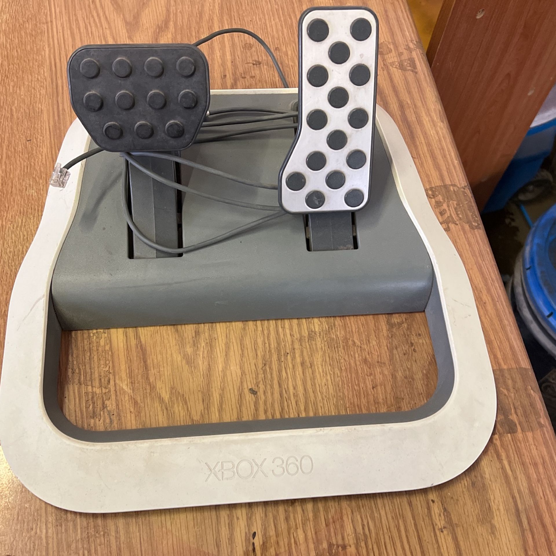 Xbox 360 Steering Wheel And Brake Pedals for Sale in Melrose Park, IL