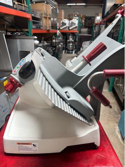 13” Berkel Automatic Deli Slicer meat cheese 115v counter top commercial heavy duty with new sharpener restaurant grocery store cutting machine. Its A