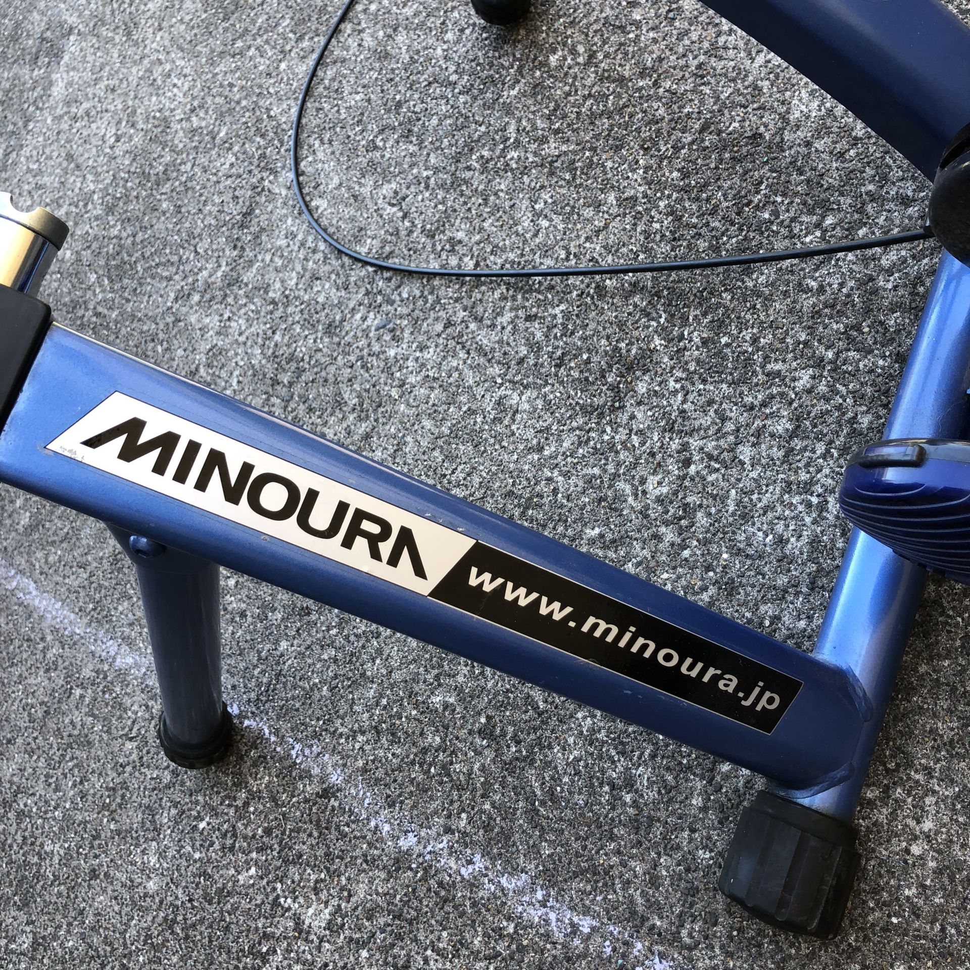minoura mag 850 price