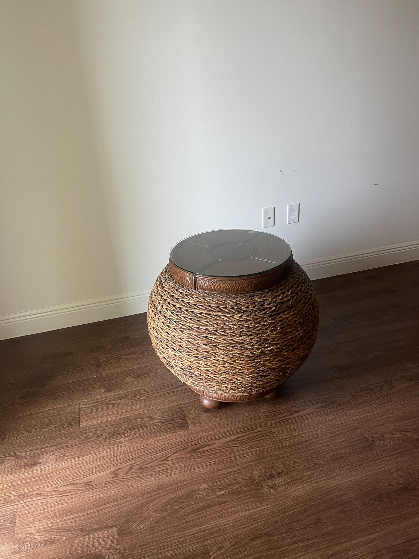 End table