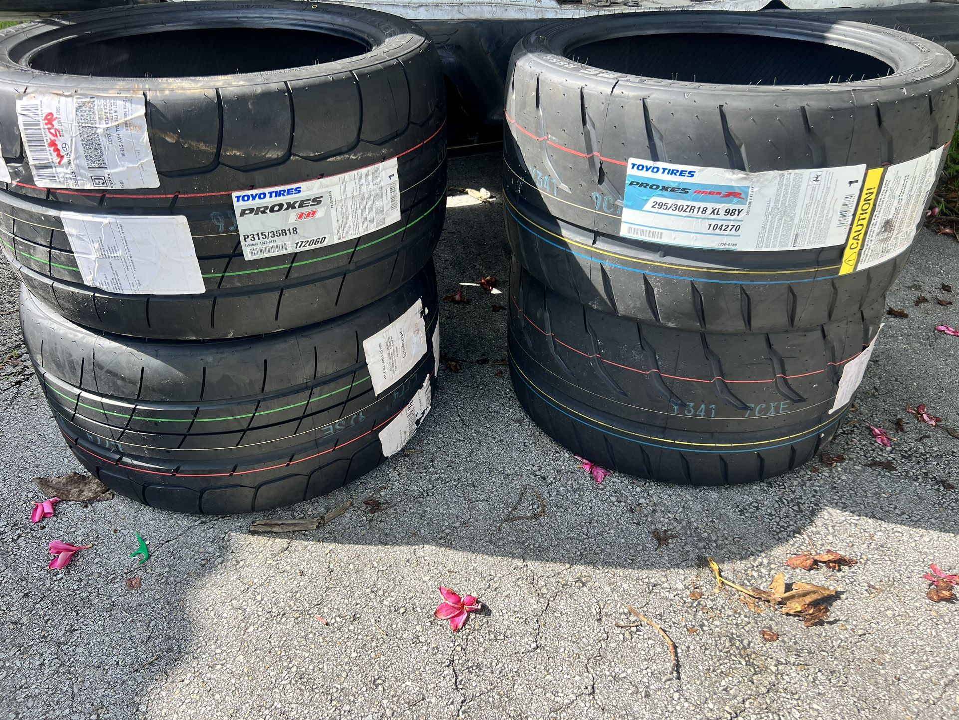 Toyo Proxes 295/30/18 315/35/18