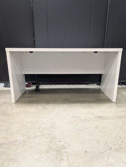 Modern White Home Office Desk with Curved Front
