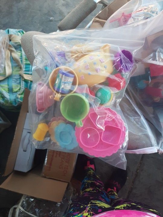 Tea Set And Baking Dishes