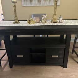 High Table With 4 Chairs And Buffet/bar