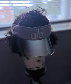 Alo Yoga Visor with Metallic Brim