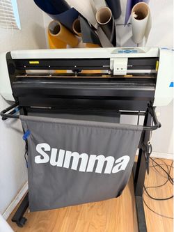 SummaCut Professional Vinyl Cutter / Plotter with Stand