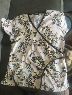 Scrub shirt