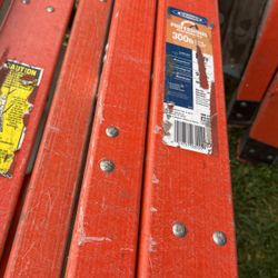 Escaleras de 12 pies el que venga primero se las lleva 150 cada una se rematan se rematan