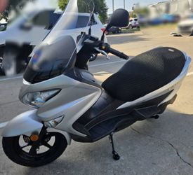 2018 Suzuki Burgman 200