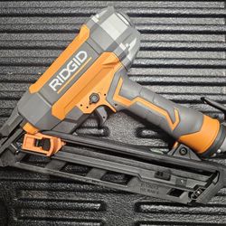 Ridgid Nail Gun 15 Gauge 2-1/2" Inch Finish Nailer Like New