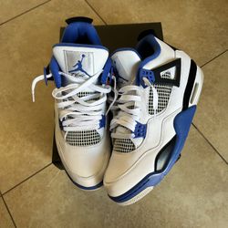 Jordan 4 Retro Motorsport 