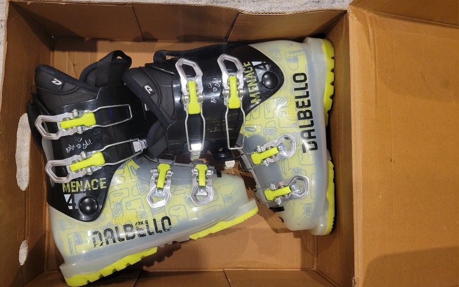 Dalbello Menace 4.0 Jr Ski Boots