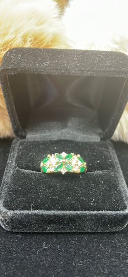 Emerald diamond ring