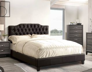 Black Faux Leather Tufted Upholstered Bed Frame and mattress