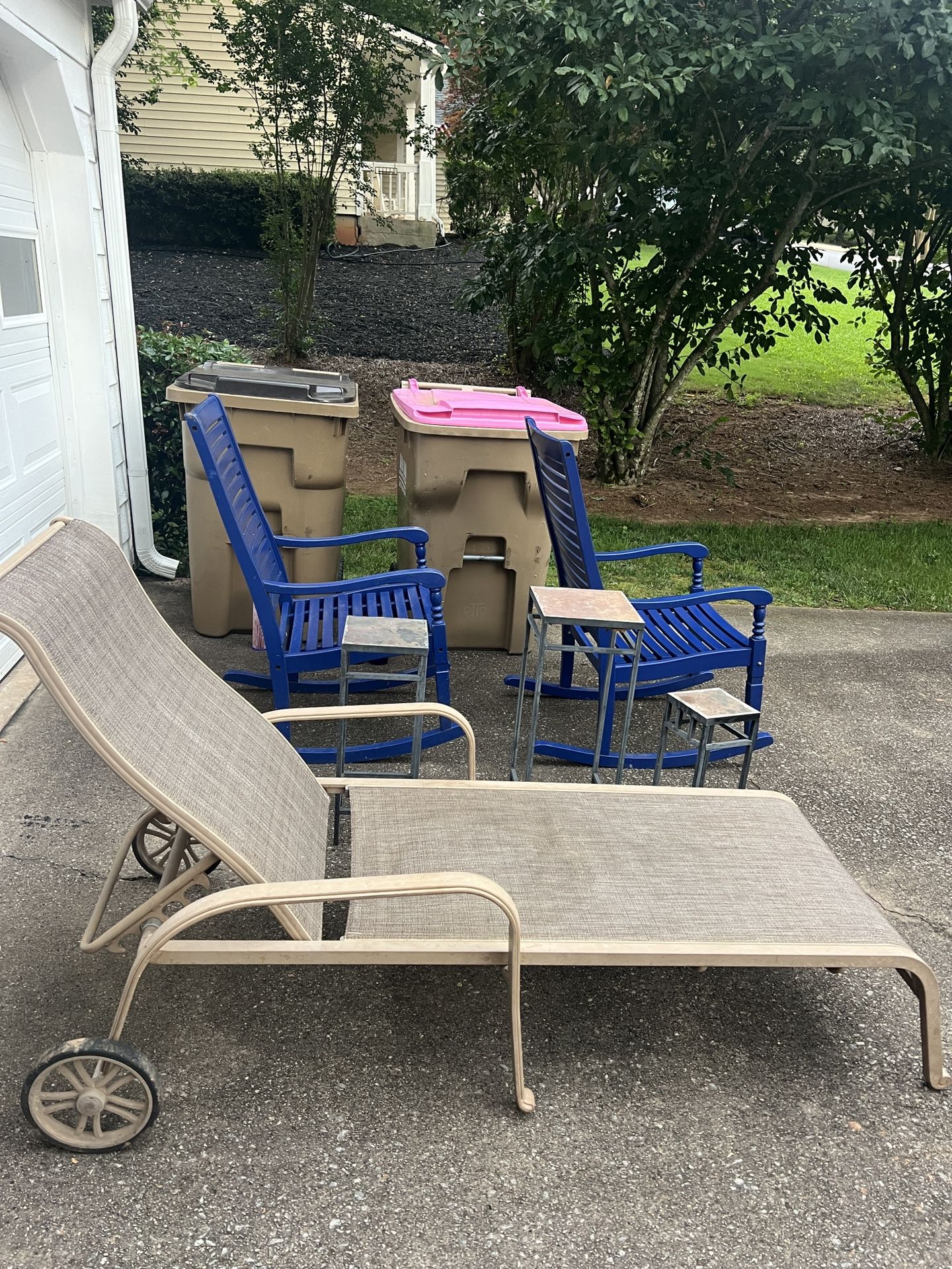 Lounge chair
