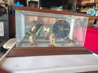 Butterfly clock
