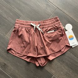 Women’s Vuori Shorts - NEW