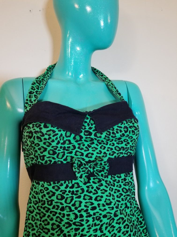Collectif clothing green black leopard wiggle dress size 16 - www.rajagirimanappuram.com Collectif clothing green black leopard wiggle dress size 16 - www.rajagirimanappuram.com