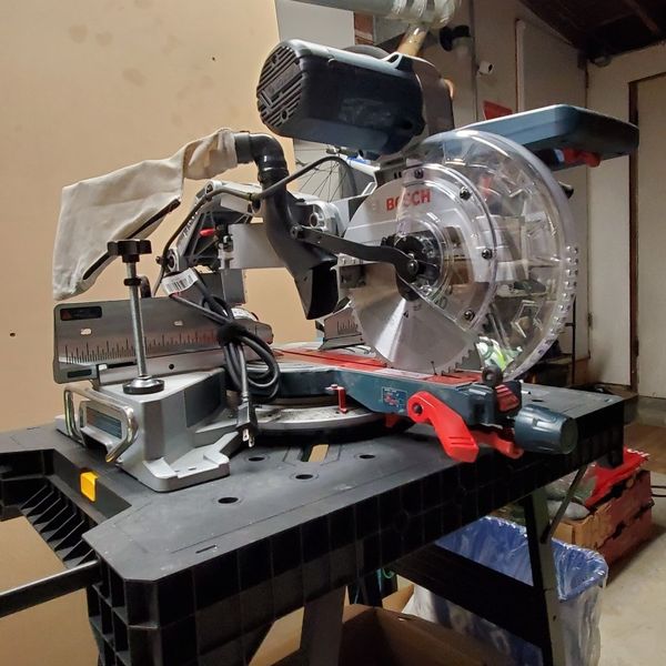 Bosch CM10GD Compact Miter Saw - 15 Amp Corded 10 Inch Dual-Bevel