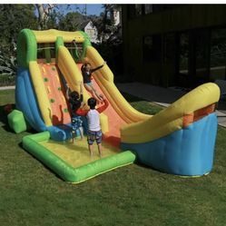 Fresno Pick Up Splash into summer with the Inflatable Half Pipe water slide by Sportspwer! Kids can try to score a basketball shot as they slide down 