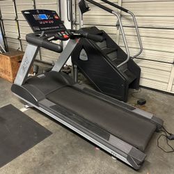 BH fitness T11 Treadmill 