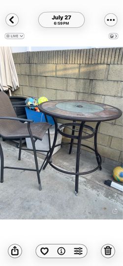 Outdoor Table n one Chair