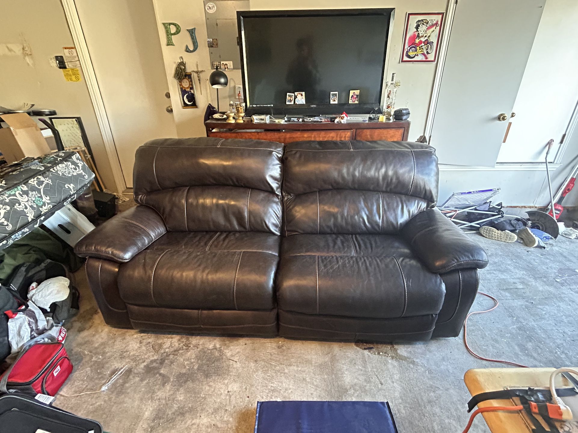 2 Power Reclining Sofa Great Condition 