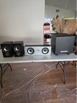 Polk speakers monitor 30 serie II  Polk Center Speaker CS2  JBL Subwoofer PB10